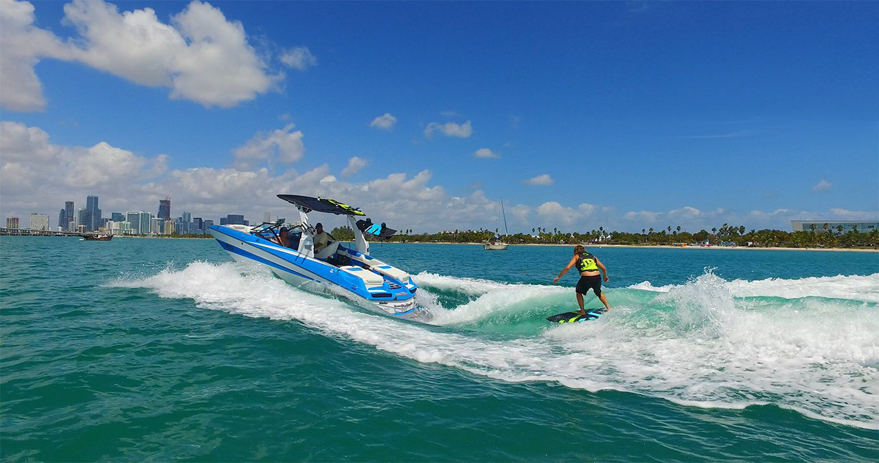 Enjoy a day wake surfing with Miami Wake Academy. 