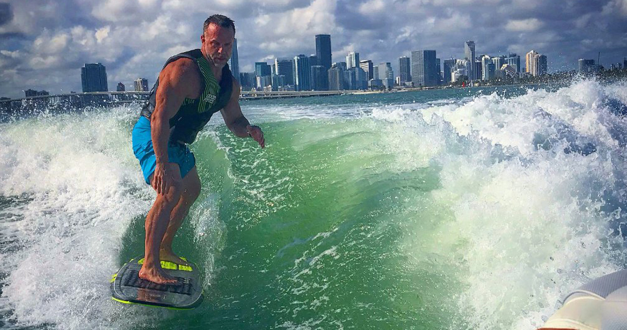 Enjoy wake surfing and get a hands on lesson with the best in Miami. 