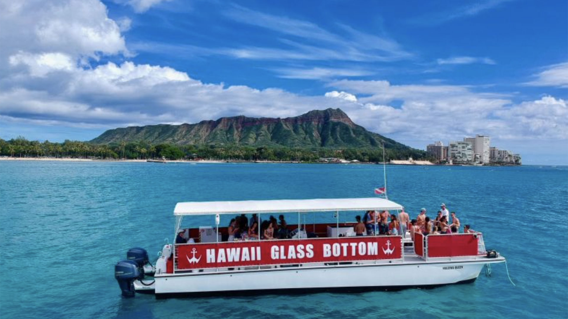 Glass Bottom Boat Tour in Honolulu 01