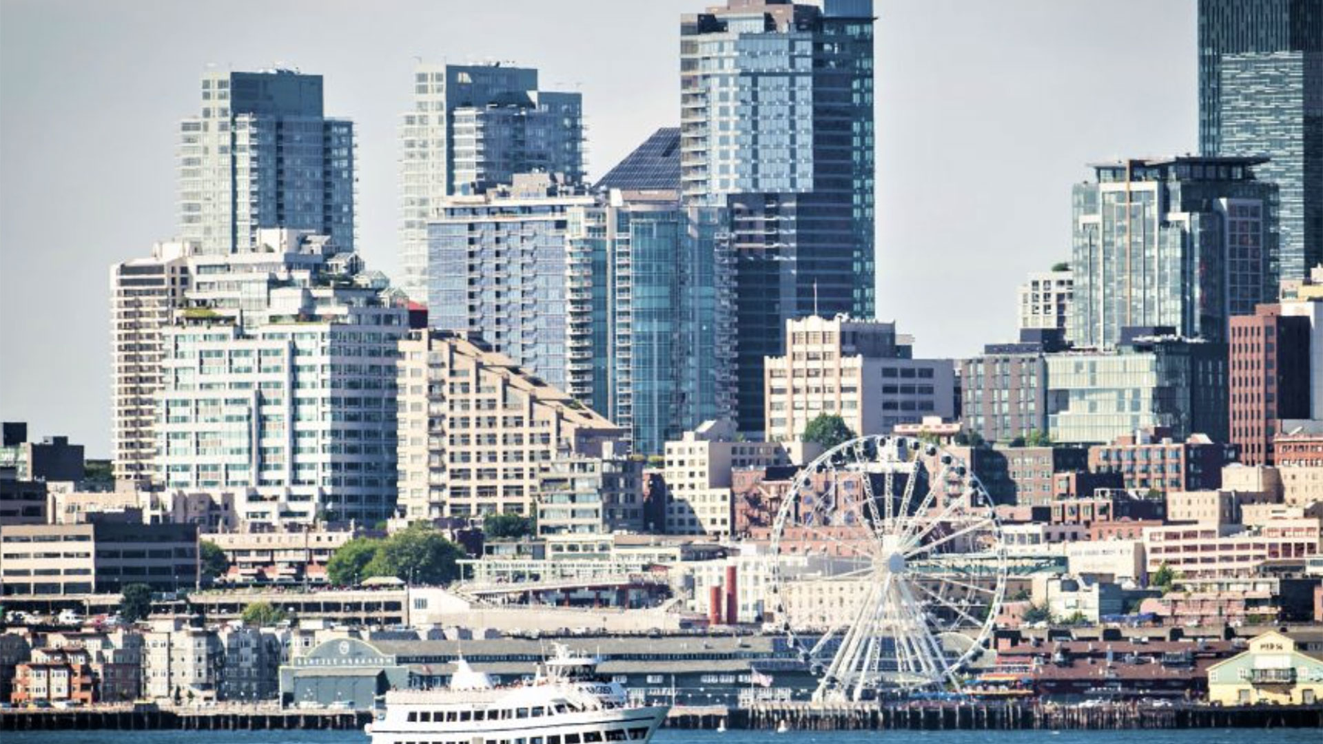 Seattle Harbor Cruise with Live Narration 01