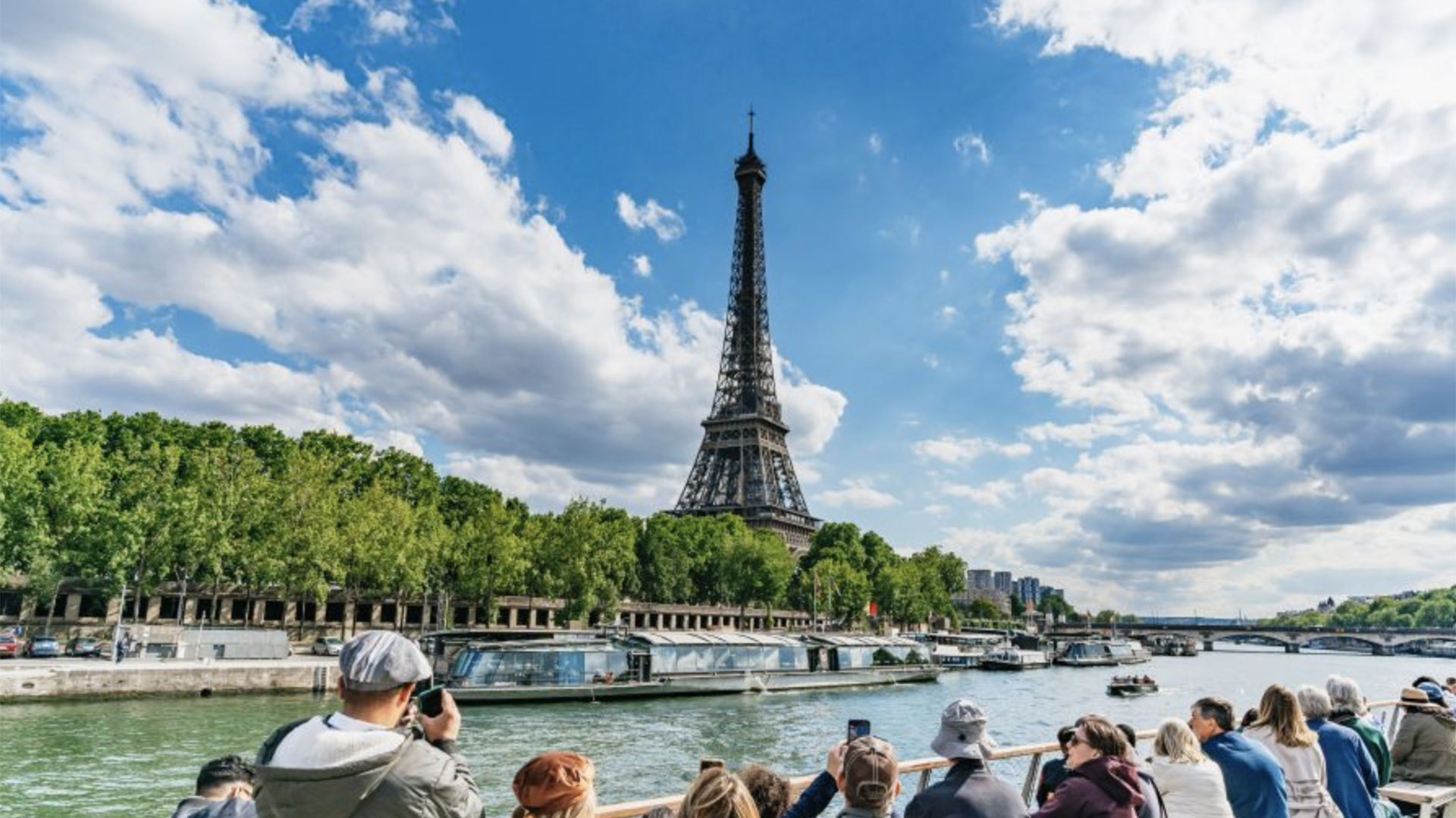 Seine River Cruise Paris 01