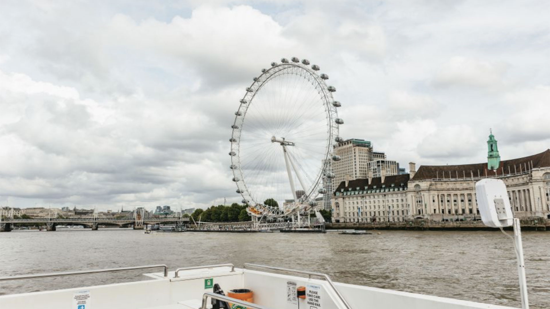 Big Bus Ticket with London Eye and Thames Cruise 04