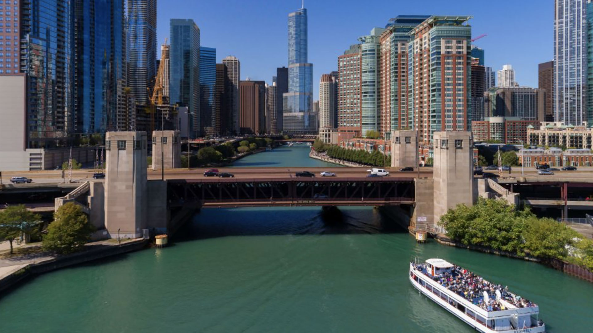 Architecture River Cruise Chicago 45 minute 03