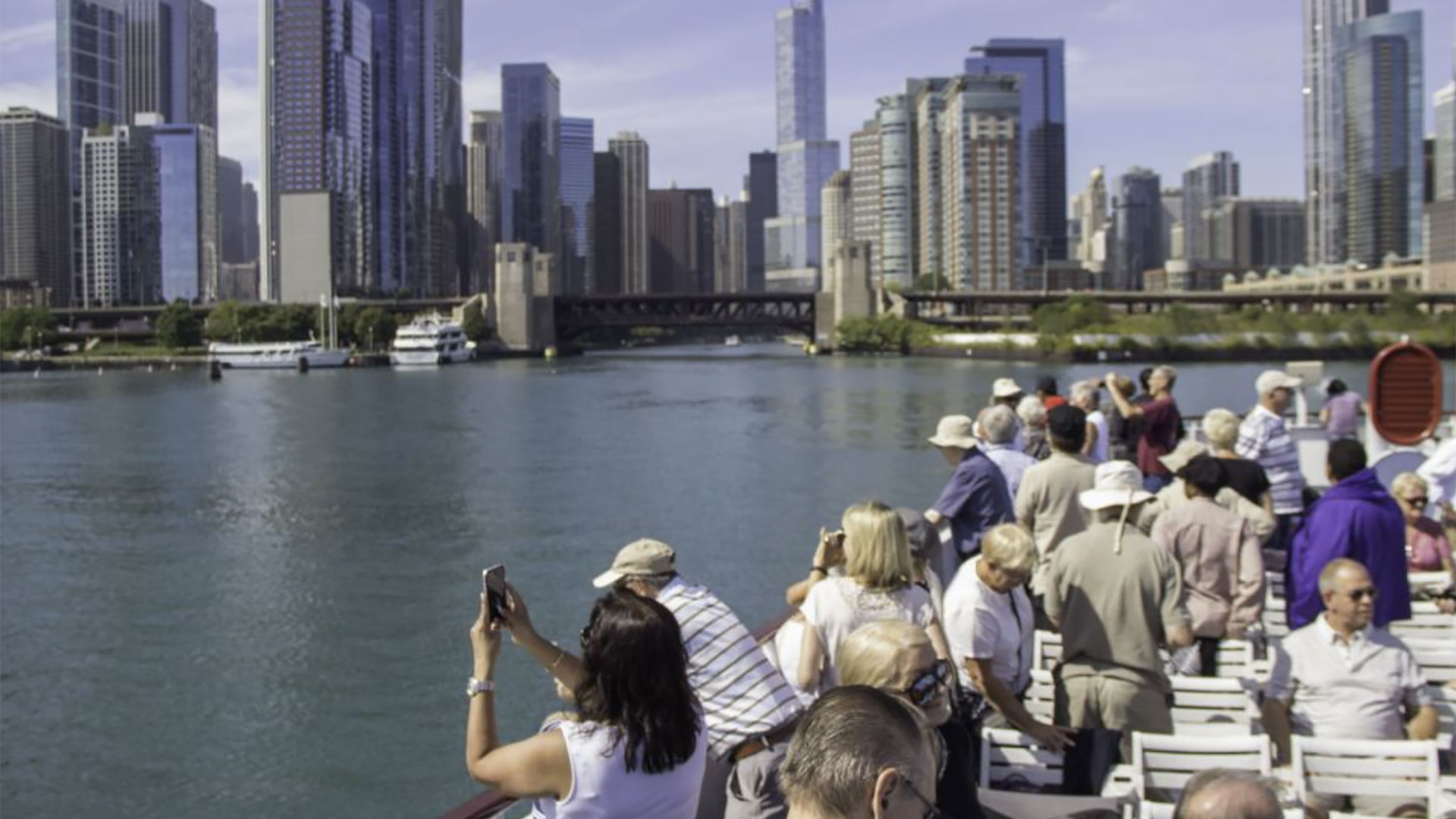 Architecture River Cruise Chicago 45 minute 04