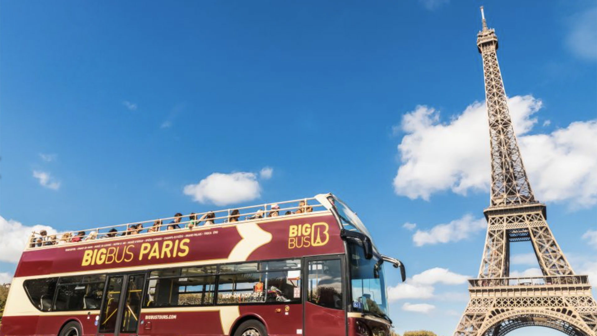 Hop-On Hop-Off Sightseeing Bus Tour Paris 01