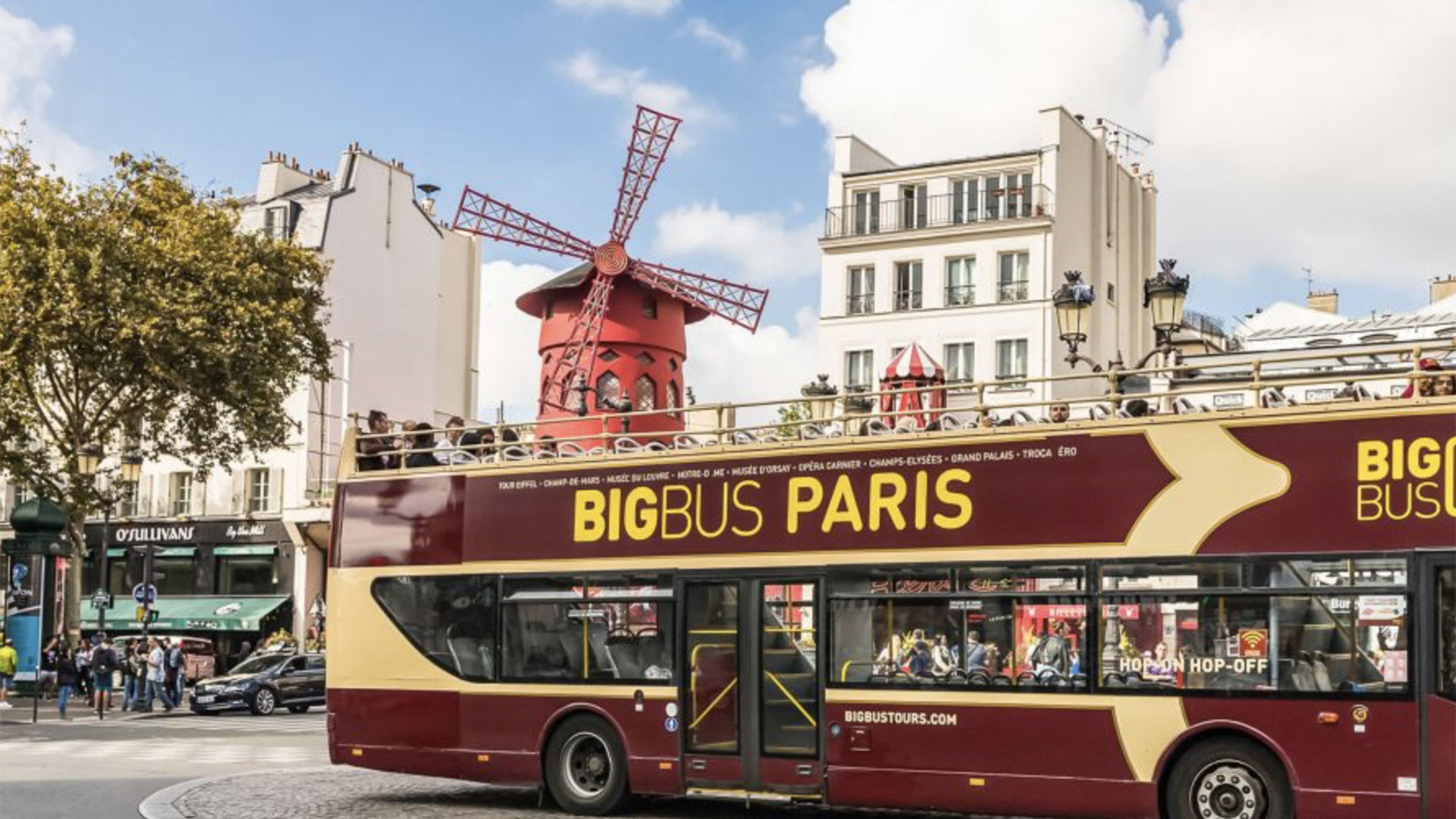 Hop-On Hop-Off Sightseeing Bus Tour Paris 03