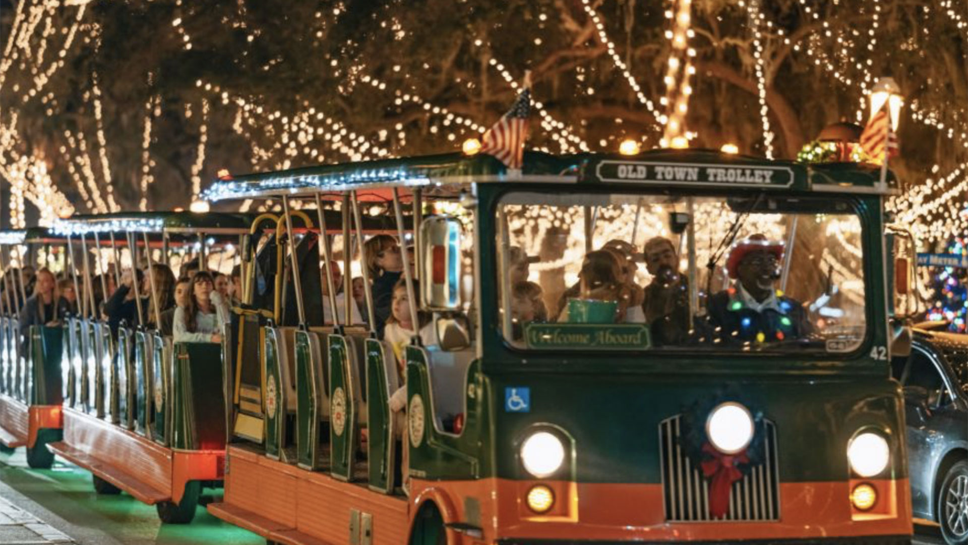 Nights of Lights Trolley Tour in St. Augustine