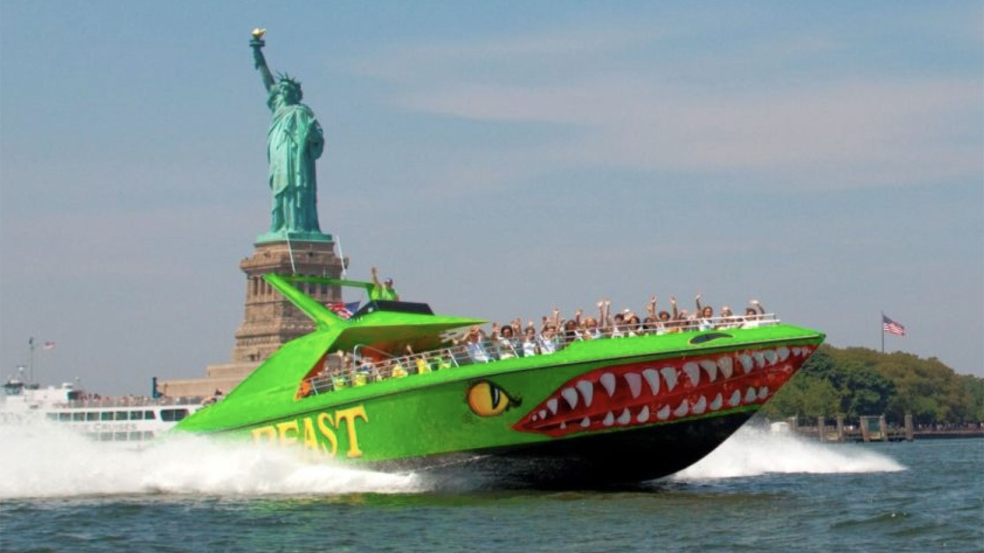 Speedboat Cruise NYC 01